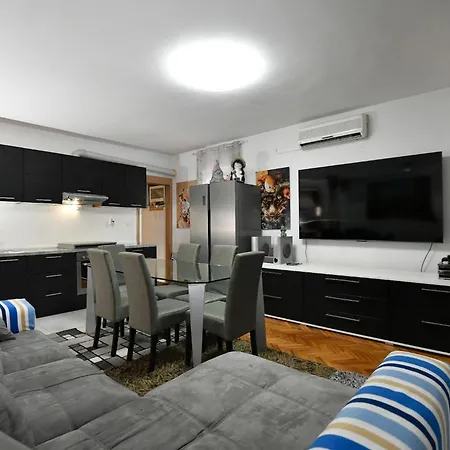 Dario With Terrace And Bbq Apartment Zadar